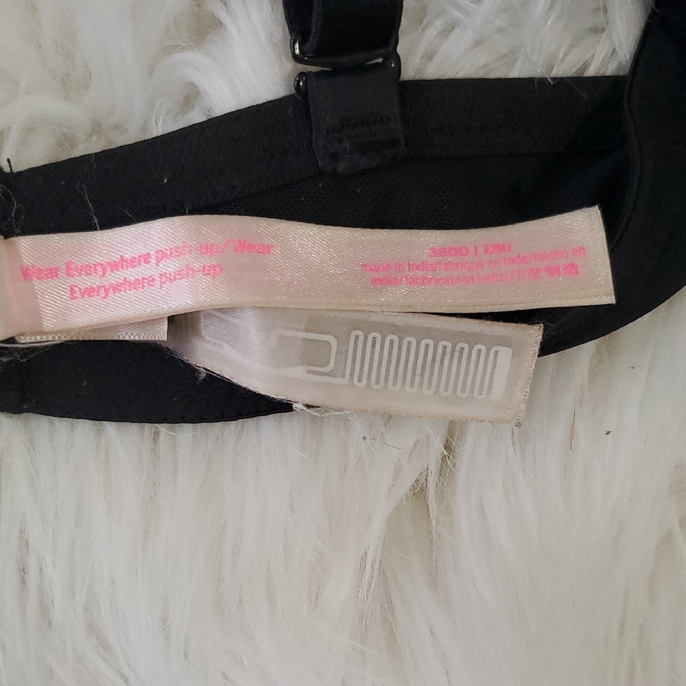PINK Victoria's Secret Black Plunge Bra Intimates Size 36DD - Picture 8 of 10